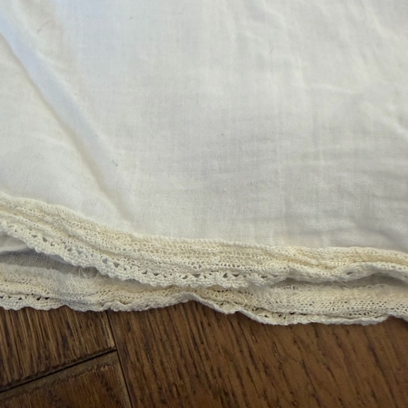 White Cotton Dainty Flowy Coquette Camisole Spring Top Hinge - Picture 9 of 10